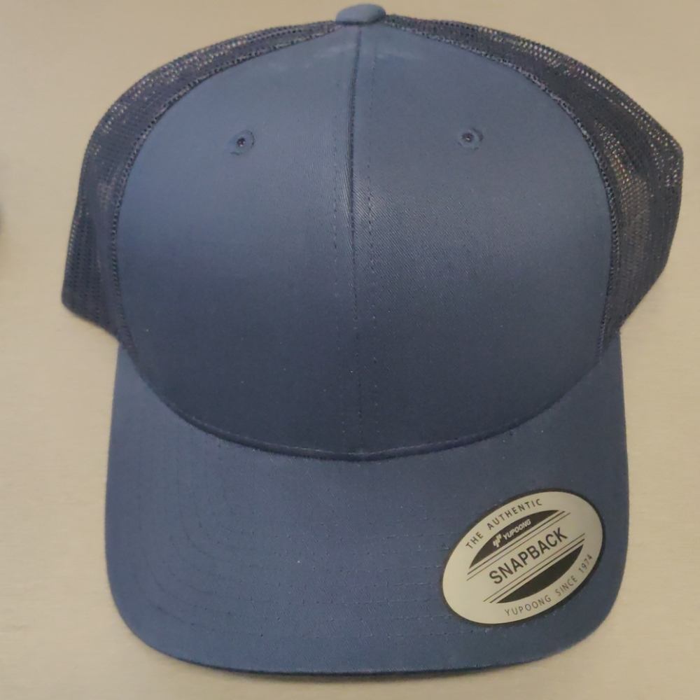 Yupoong snapback cap
